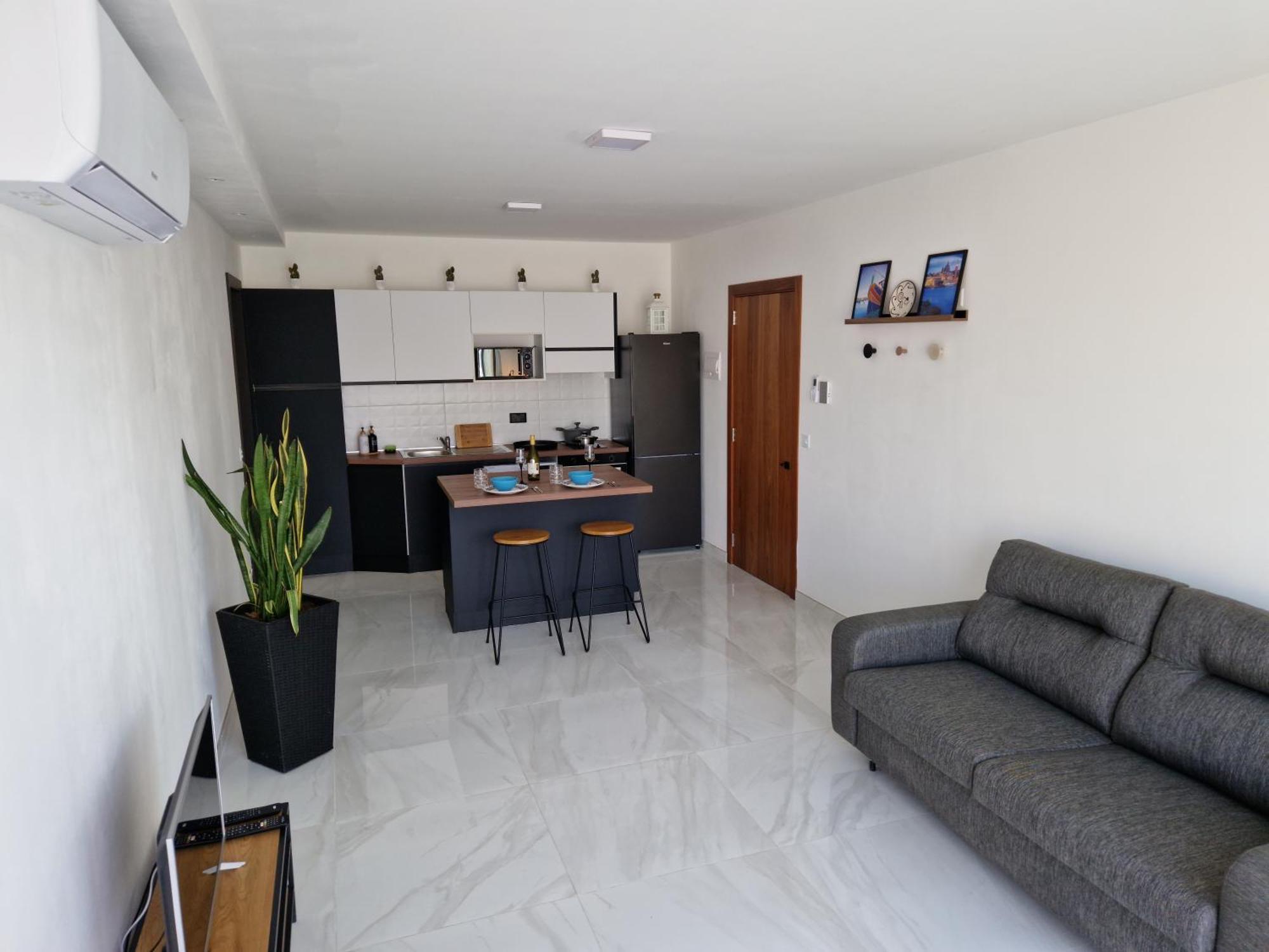 Sea View New Penthouse Terrace & Garage Parking Apartment St. Paul's Bay Bagian luar foto