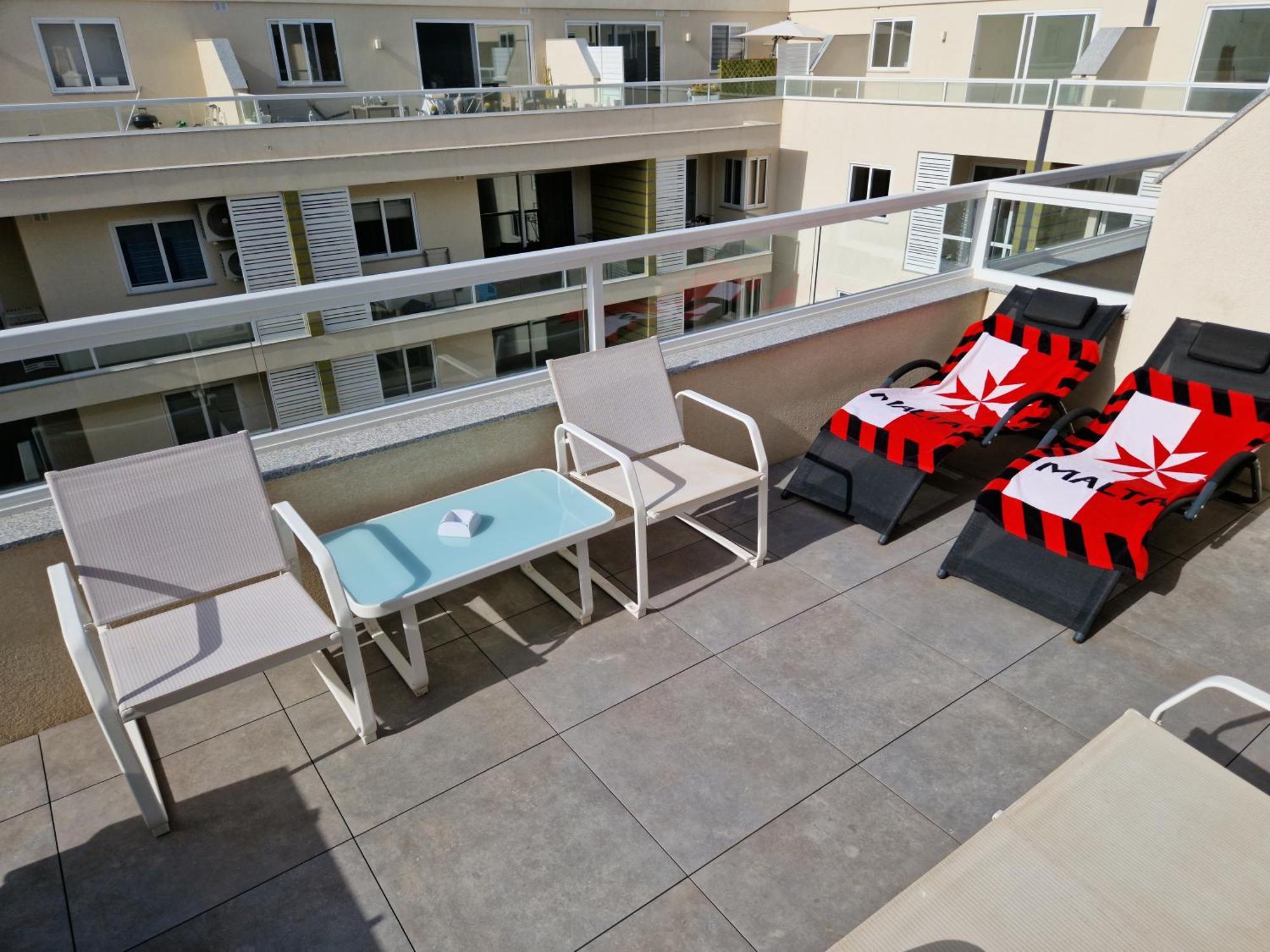 Sea View New Penthouse Terrace & Garage Parking Apartment St. Paul's Bay Bagian luar foto